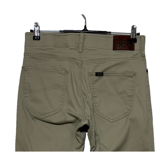 Lee Pants Mens 30X32 Beige Chino Extreme Motion MVP Straight Fit Tapered Stretch - Picture 6 of 9